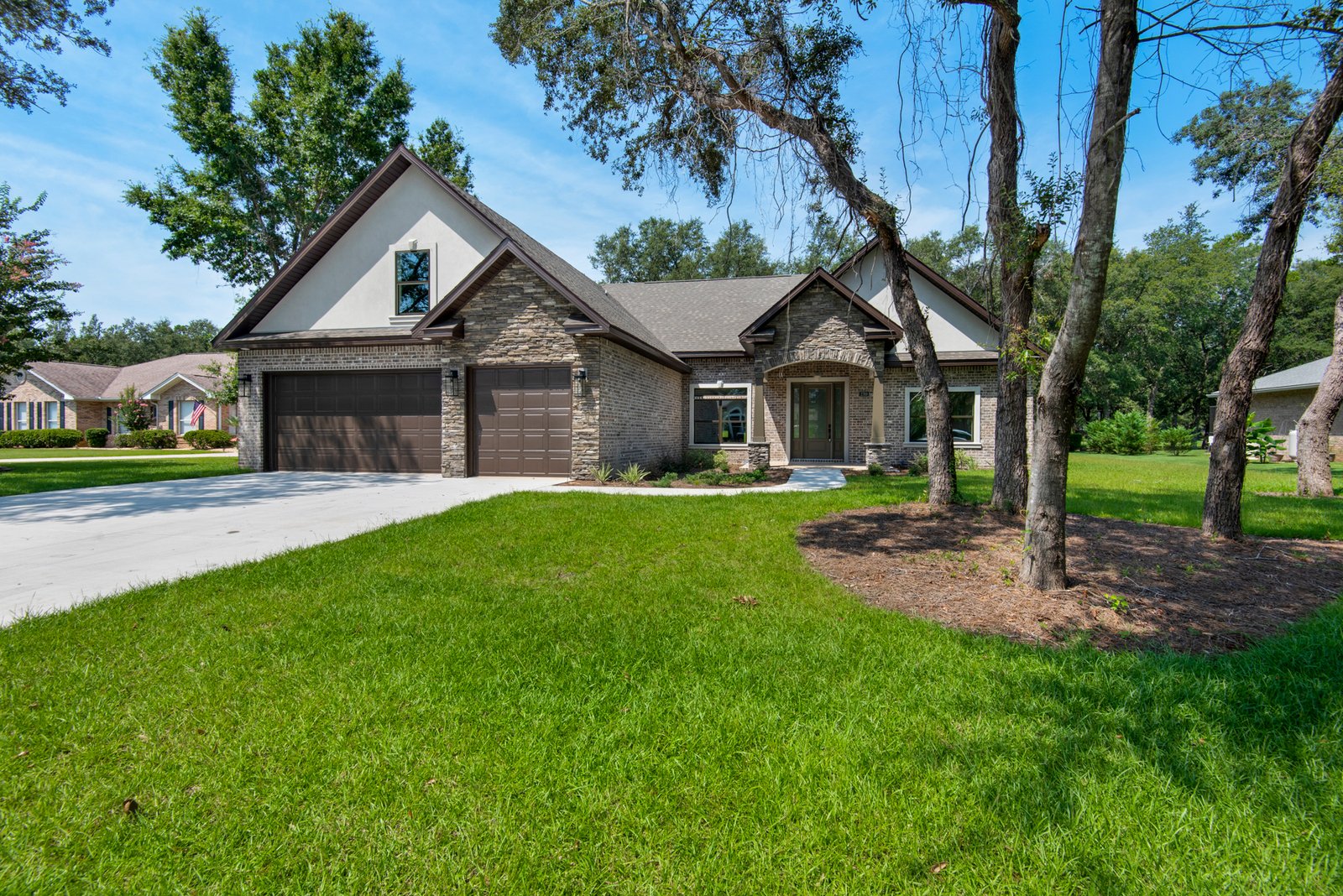 Custom home built by Avant Home Builders in Northwest Florida